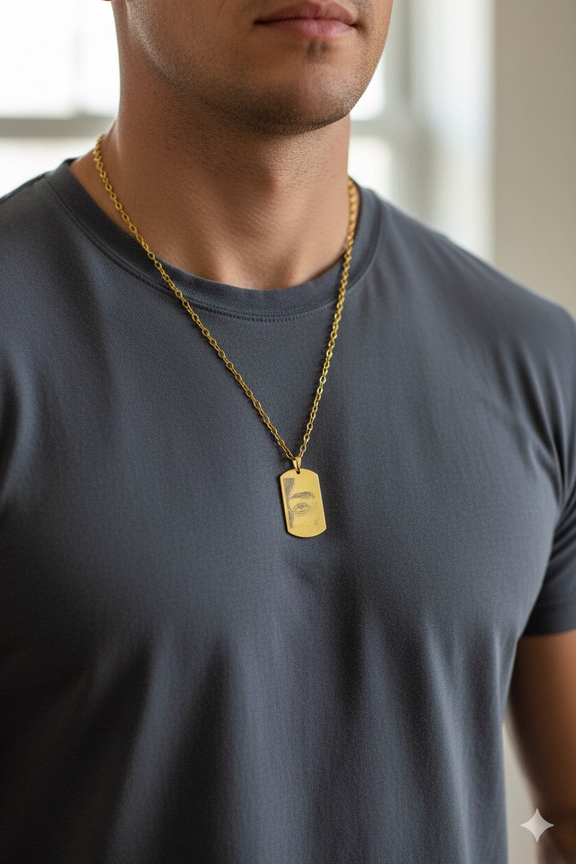 Placa de identificación dorada grabada con diseño personalizado